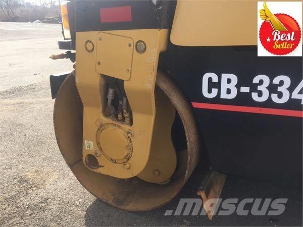 CAT CB 334 D Tandemové valce