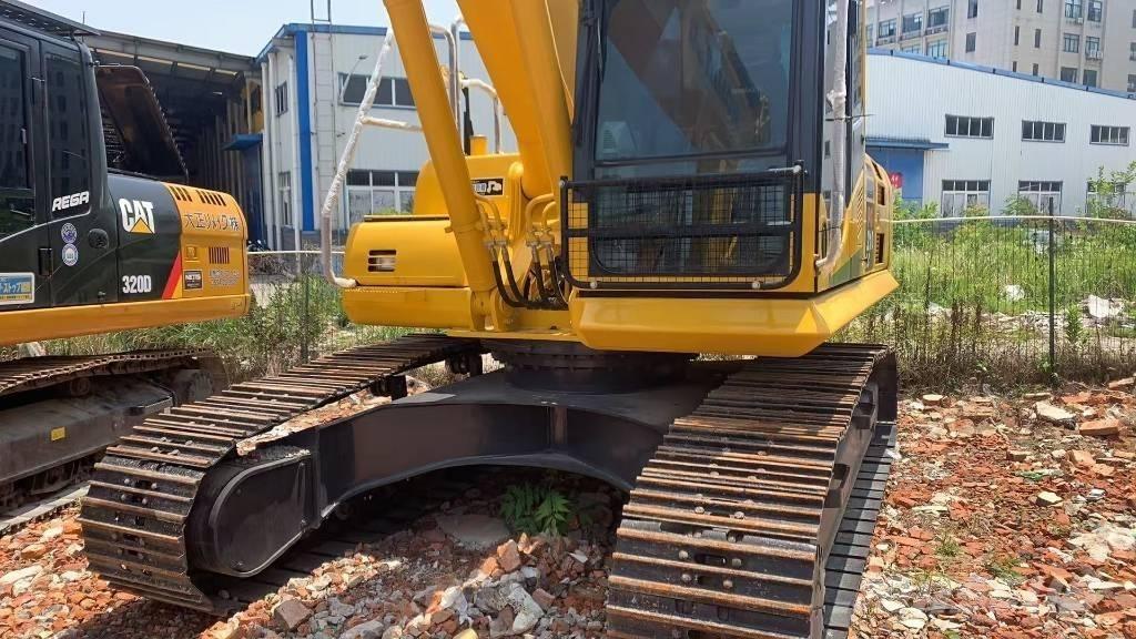 Komatsu PC 210 LC Pásové rýpadlá