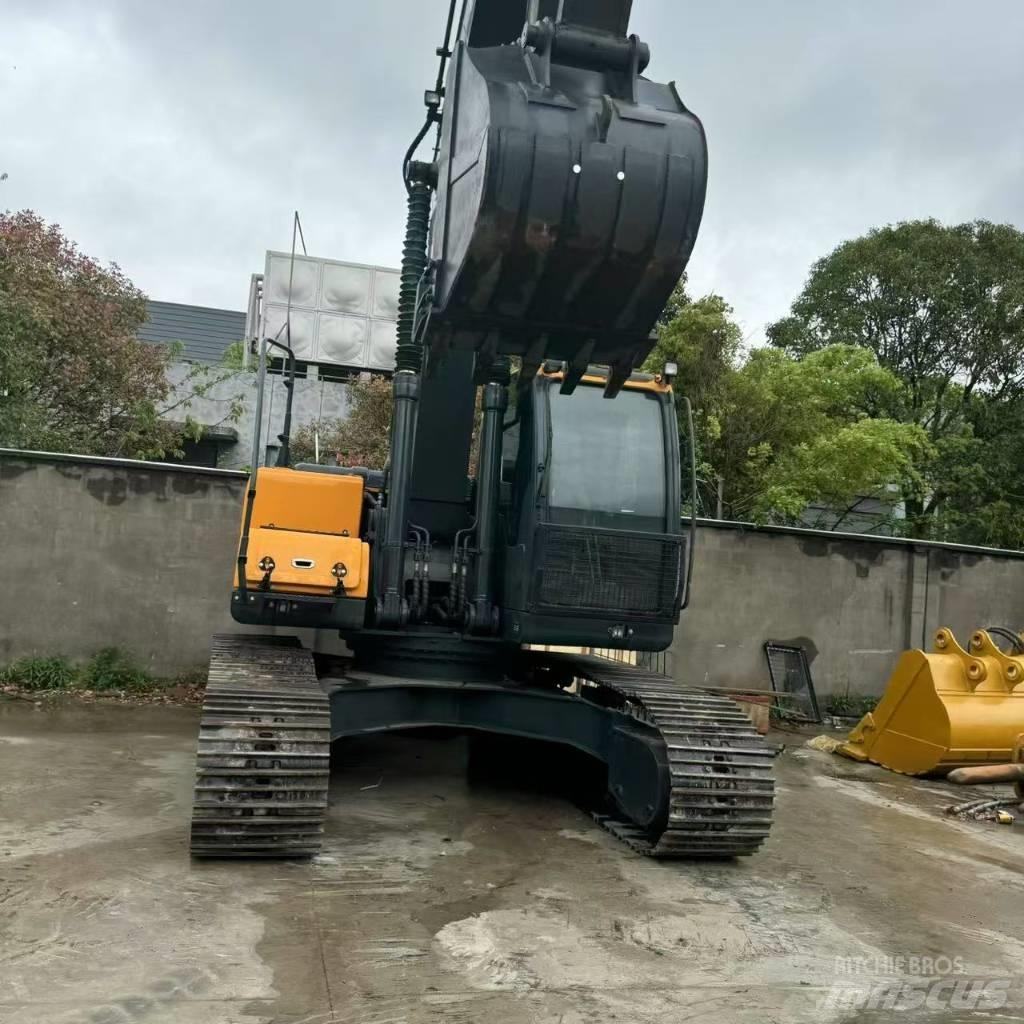 Hyundai R220LC-9S Pásové rýpadlá