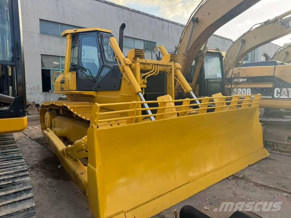 Komatsu D 65 PX-12 Pásové dozéry
