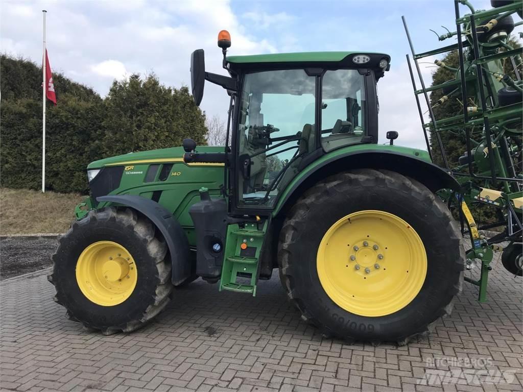 John Deere 6R 140 Traktory
