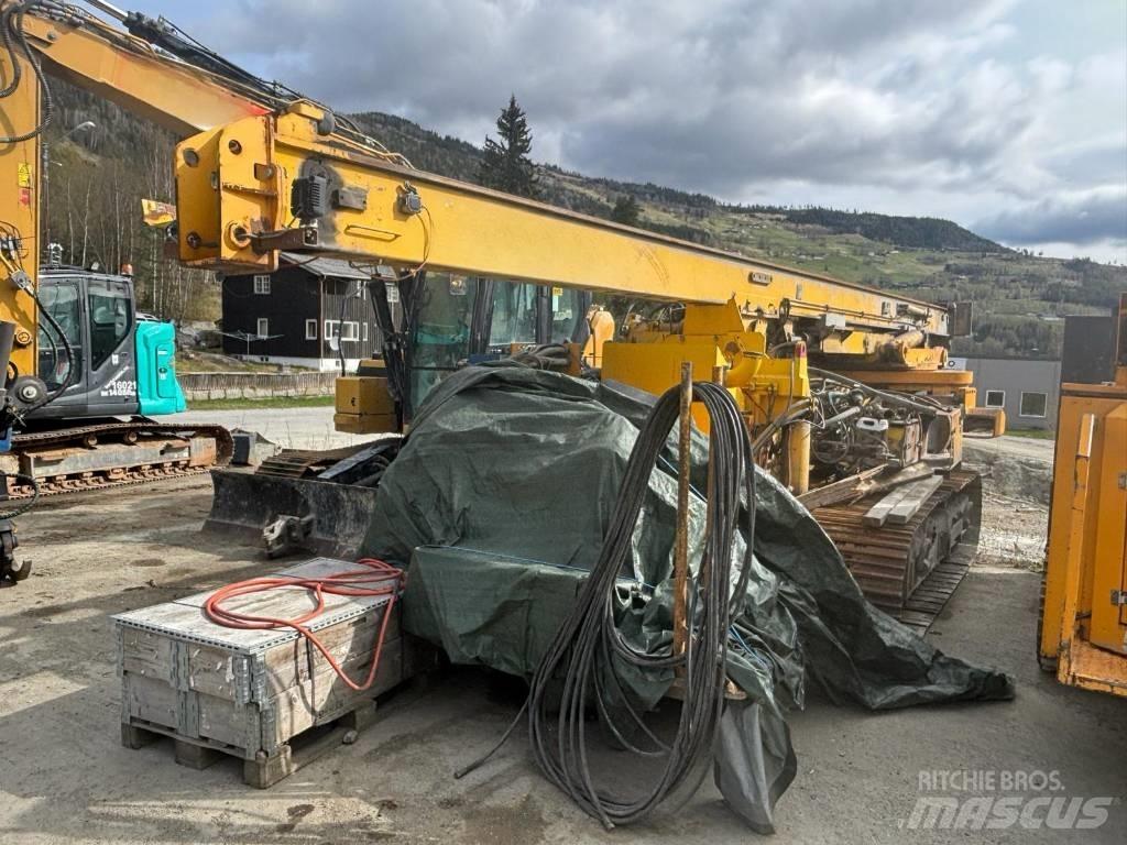Klemm KR 807 - 5 Pilierovej žeriav