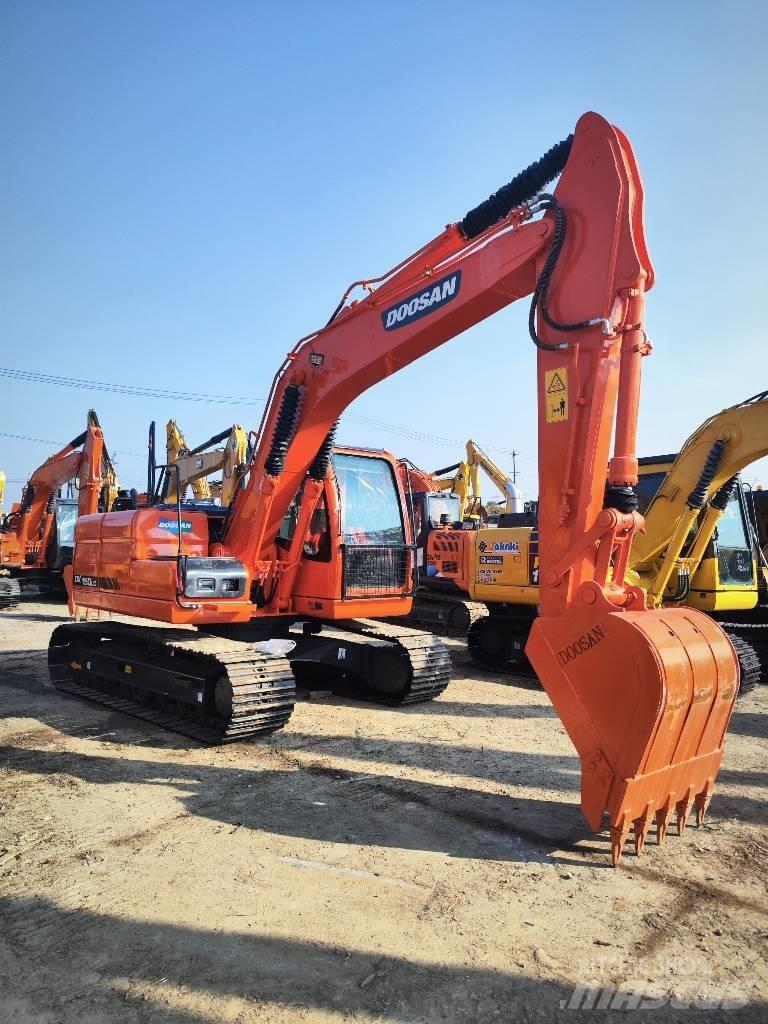 Doosan 150lc Pásové rýpadlá