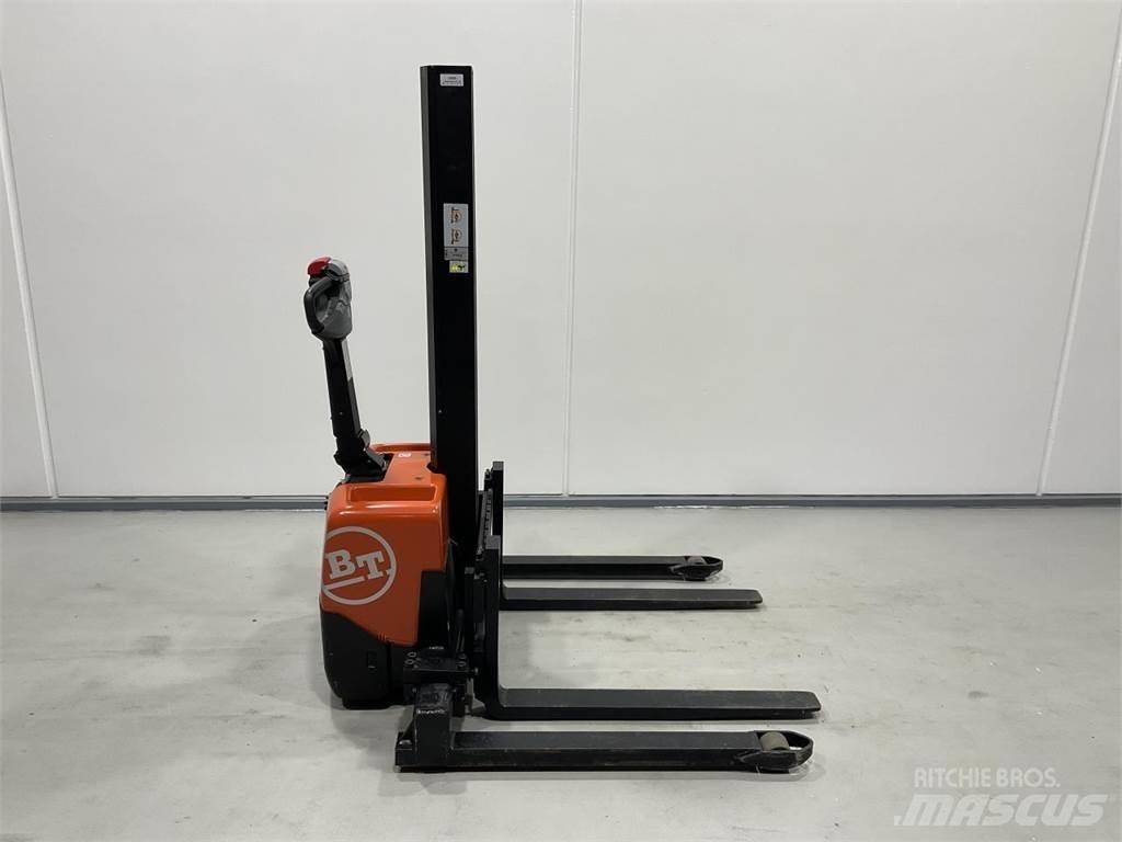 Toyota HWE100 Samohybné vozíky