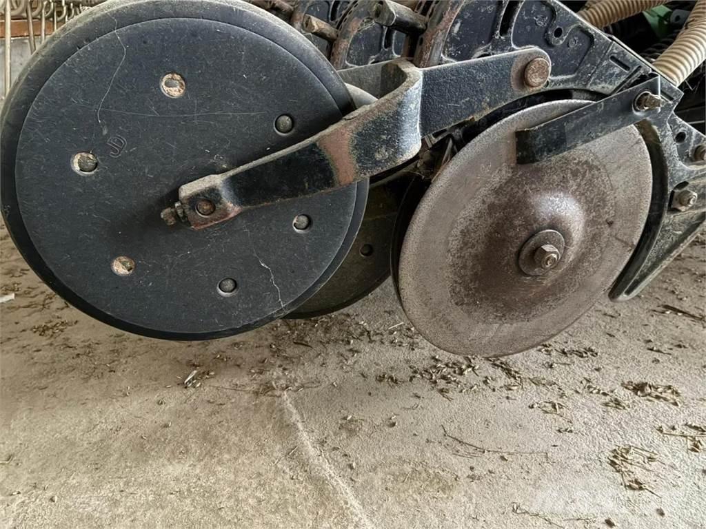 John Deere 740 A Mechanické sejačky
