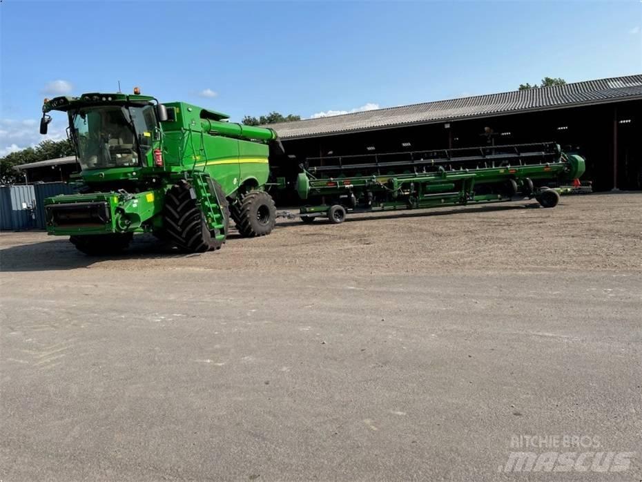 John Deere S 790 Kombinované zberacie stroje