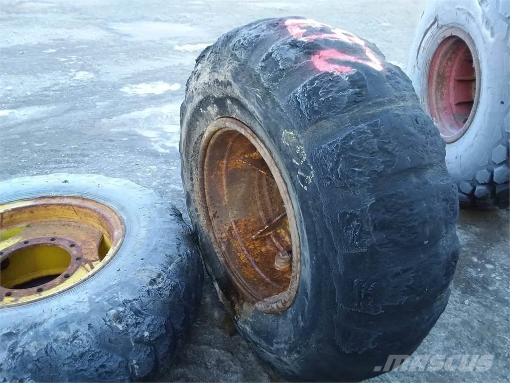 LS 17,5x25 Pneumatiky, kolesá a ráfiky