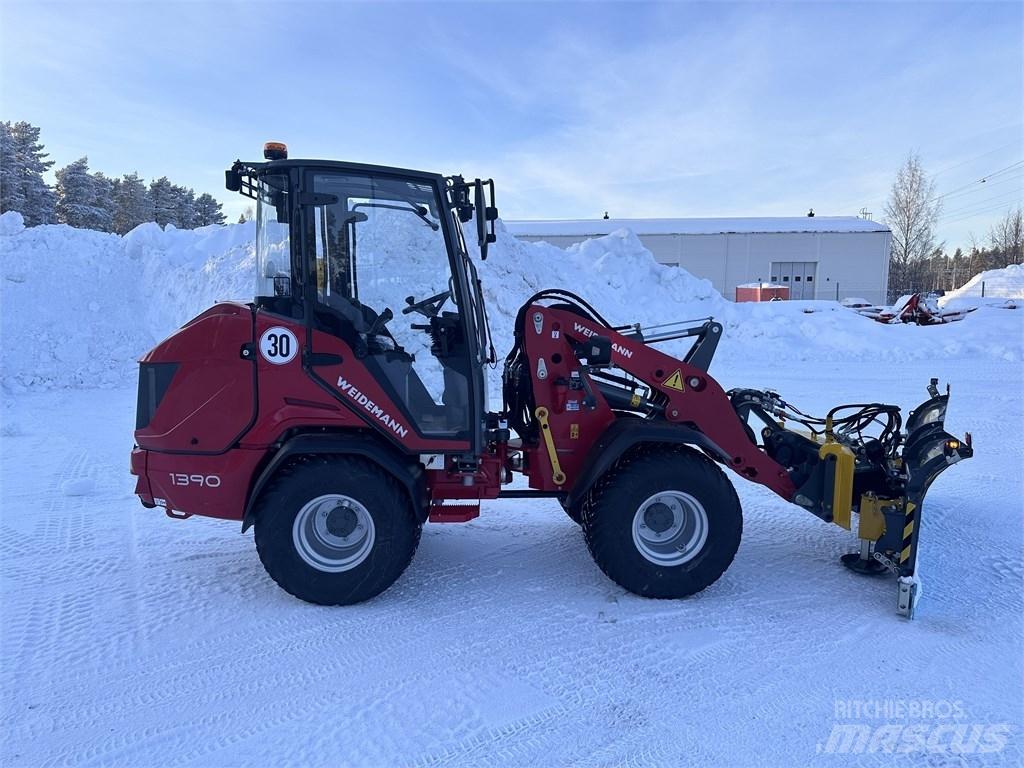Weidemann 1390 Šmykom riadené nakladače