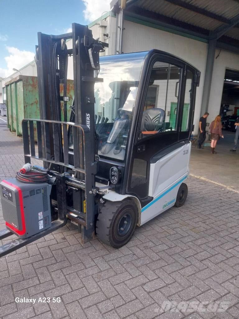 UniCarriers MX 25 Akumulátorové vozíky