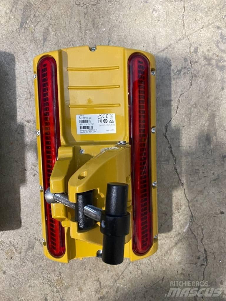 CAT LR410s Ďalšie komponenty