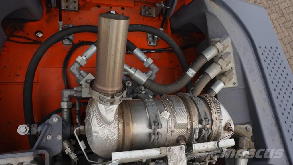 Hamm HP 180I Pneumatikové valce