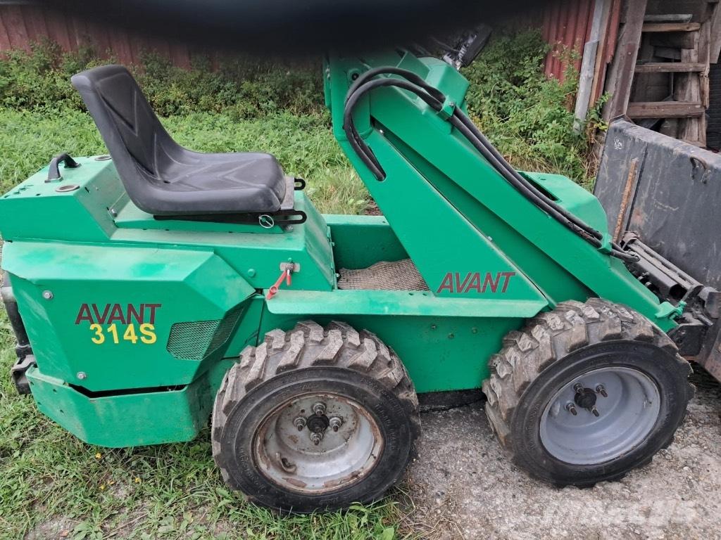 Avant 314 Šmykom riadené nakladače