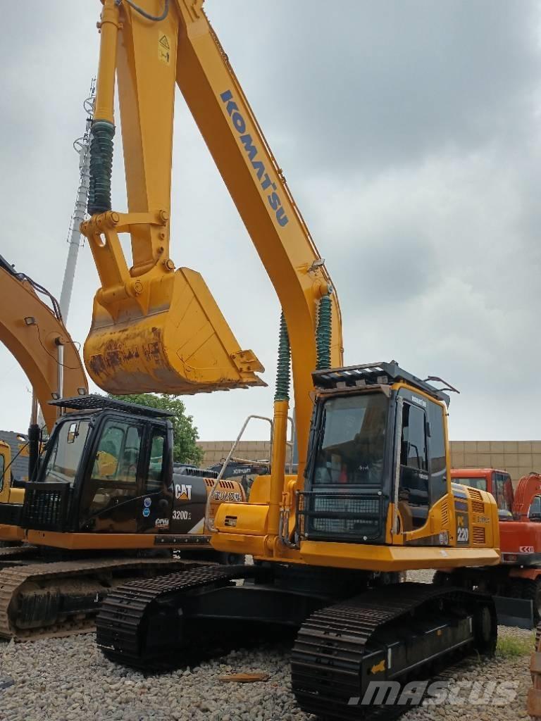 Komatsu PC 220-8 Pásové rýpadlá