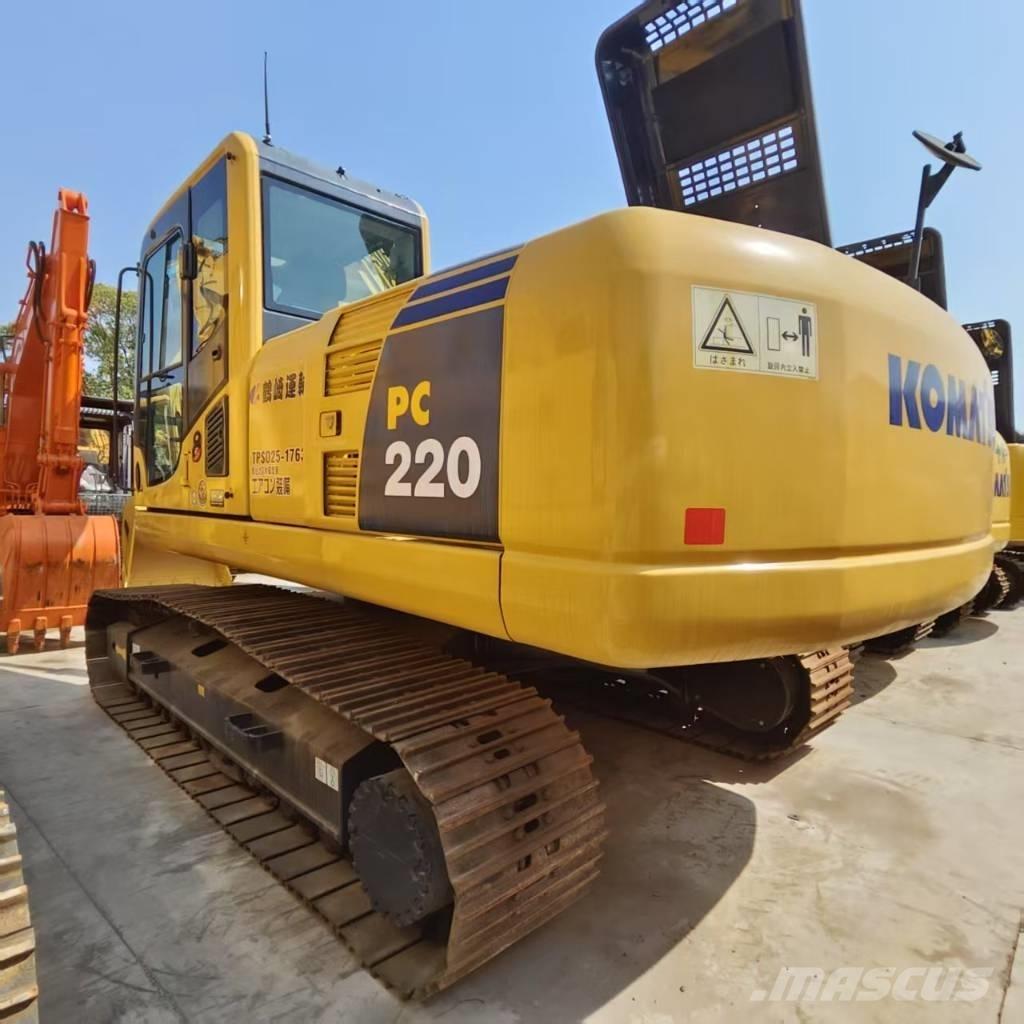 Komatsu PC 220-8 Pásové rýpadlá