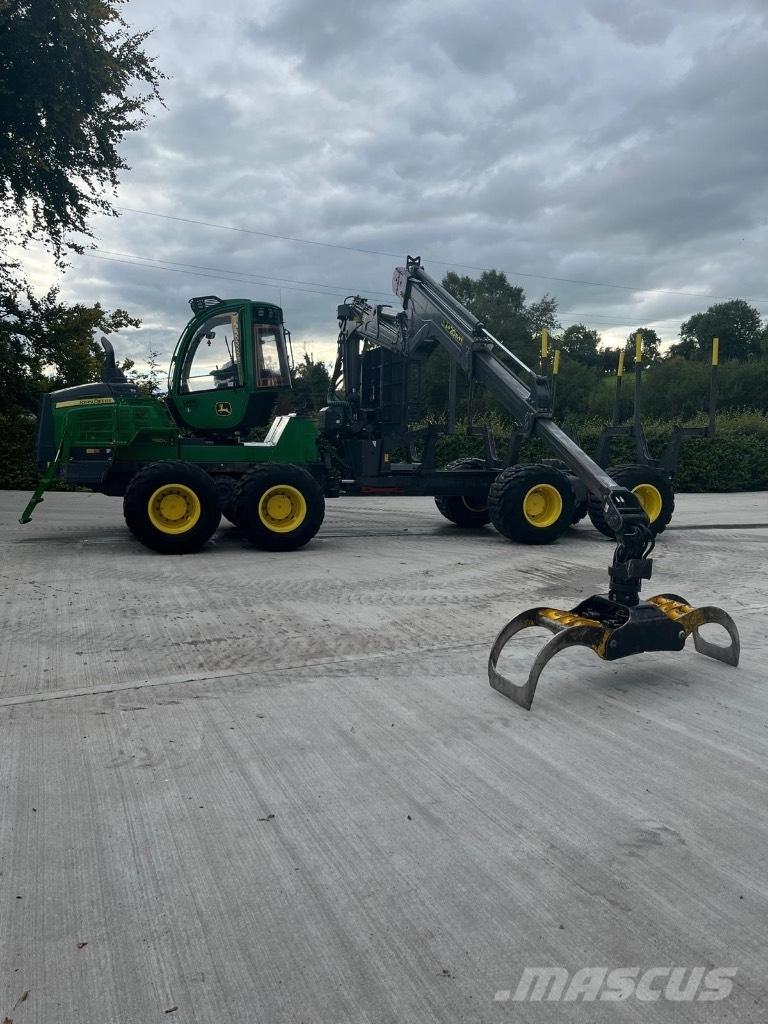 John Deere 1510G Lesné traktory