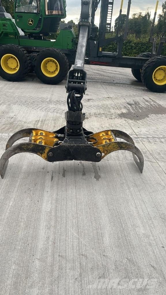 John Deere 1510G Lesné traktory