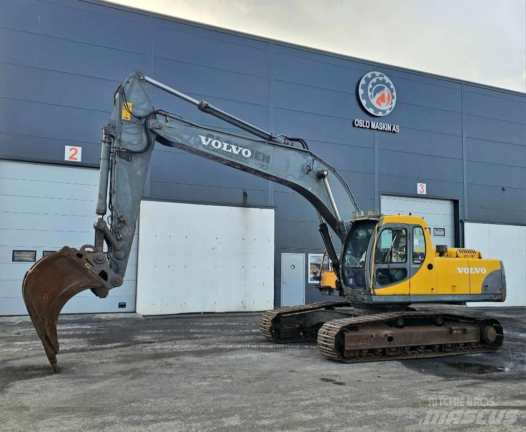 Volvo EC 240 LC Pásové rýpadlá