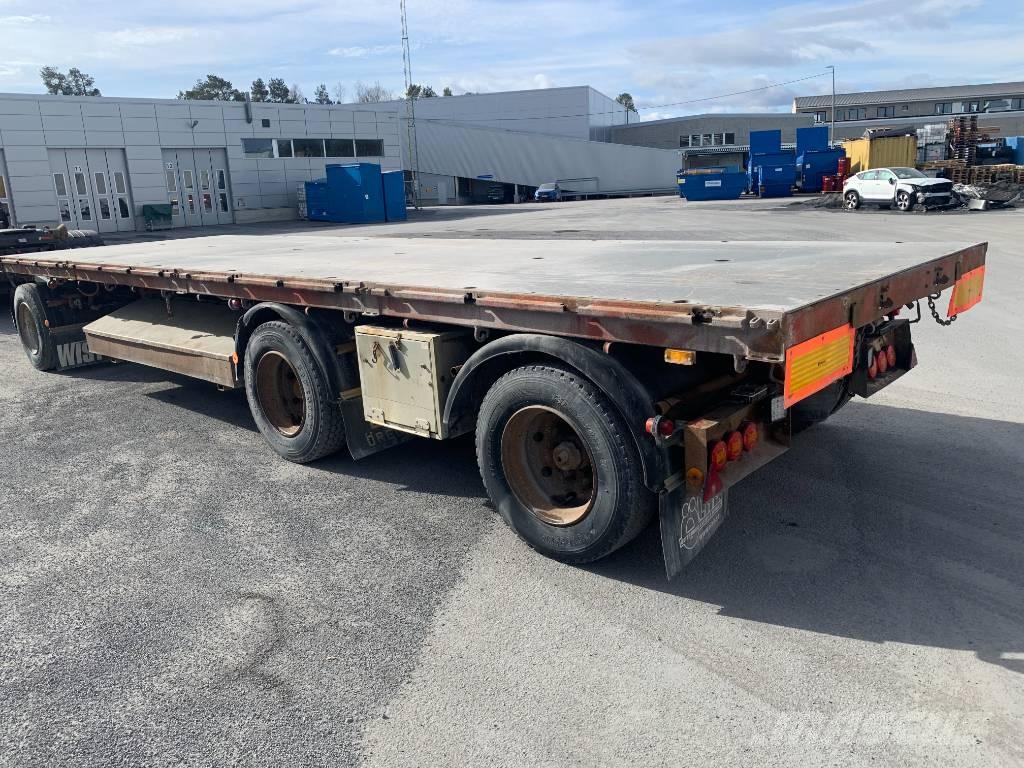 ORY 3 axlad flakvagn Valníky