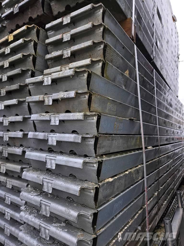 Peri UP T72 Lešenárske zariadenie