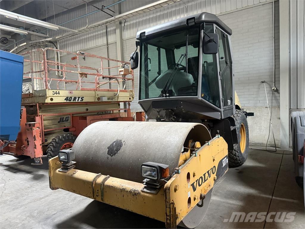 Volvo SD77 Ťahačové valce