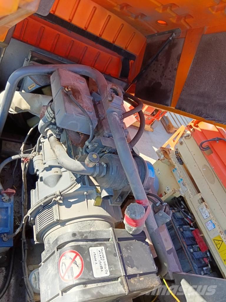 Atlas Copco QAX 30 Naftové generátory