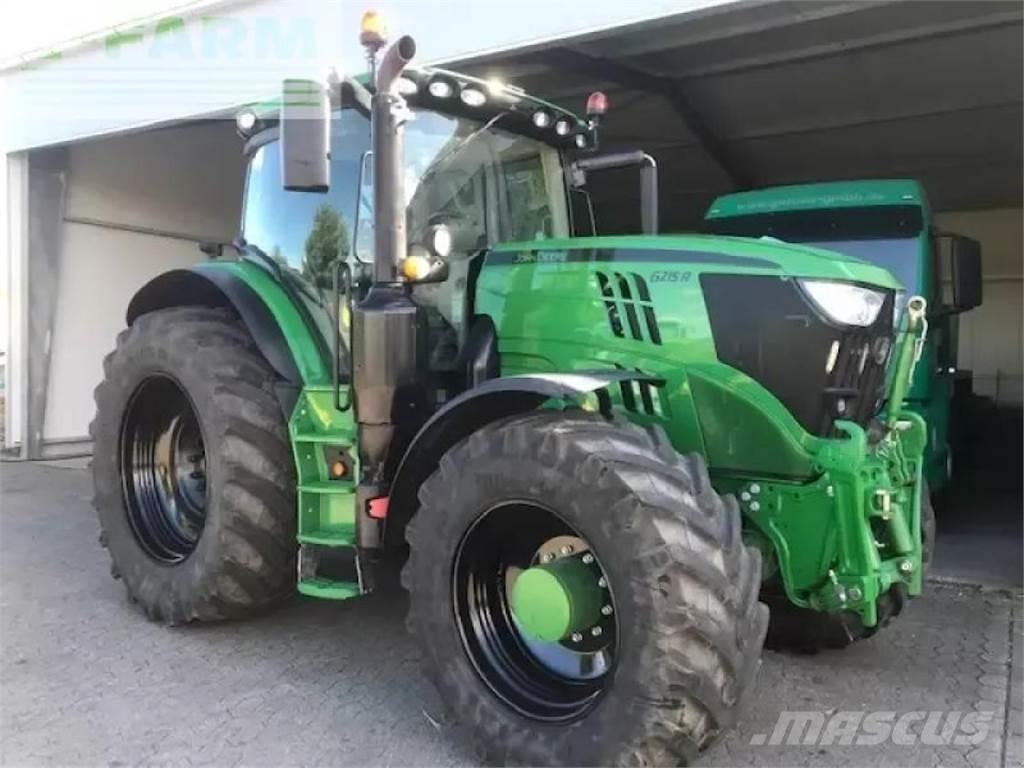 John Deere 6215r Traktory