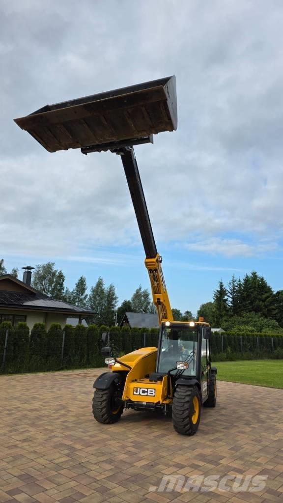 JCB 535-60 Teleskopické manipulátory