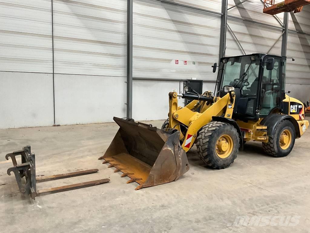 CAT 907 H 2 Kolesové nakladače