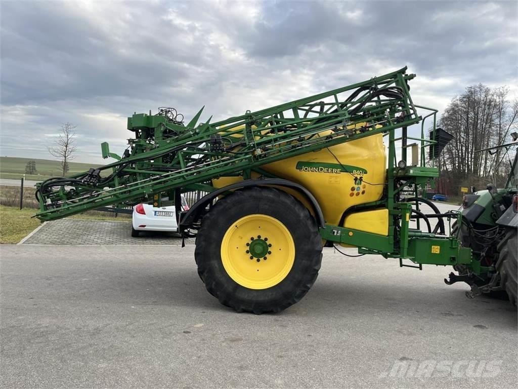 John Deere 840 TF Ťahané postrekovače