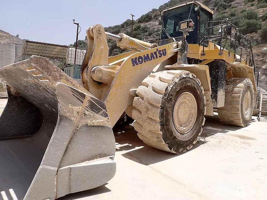 Komatsu WA600-8EO Kolesové nakladače