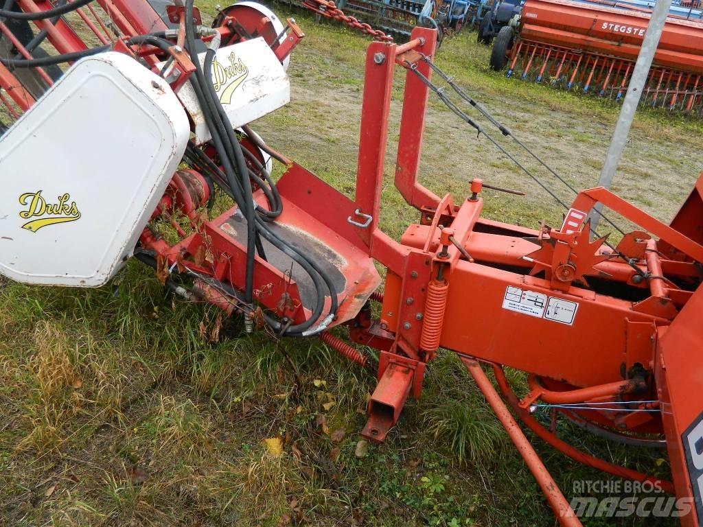 Deutz-Fahr HD300 Lisy na hranaté balíky