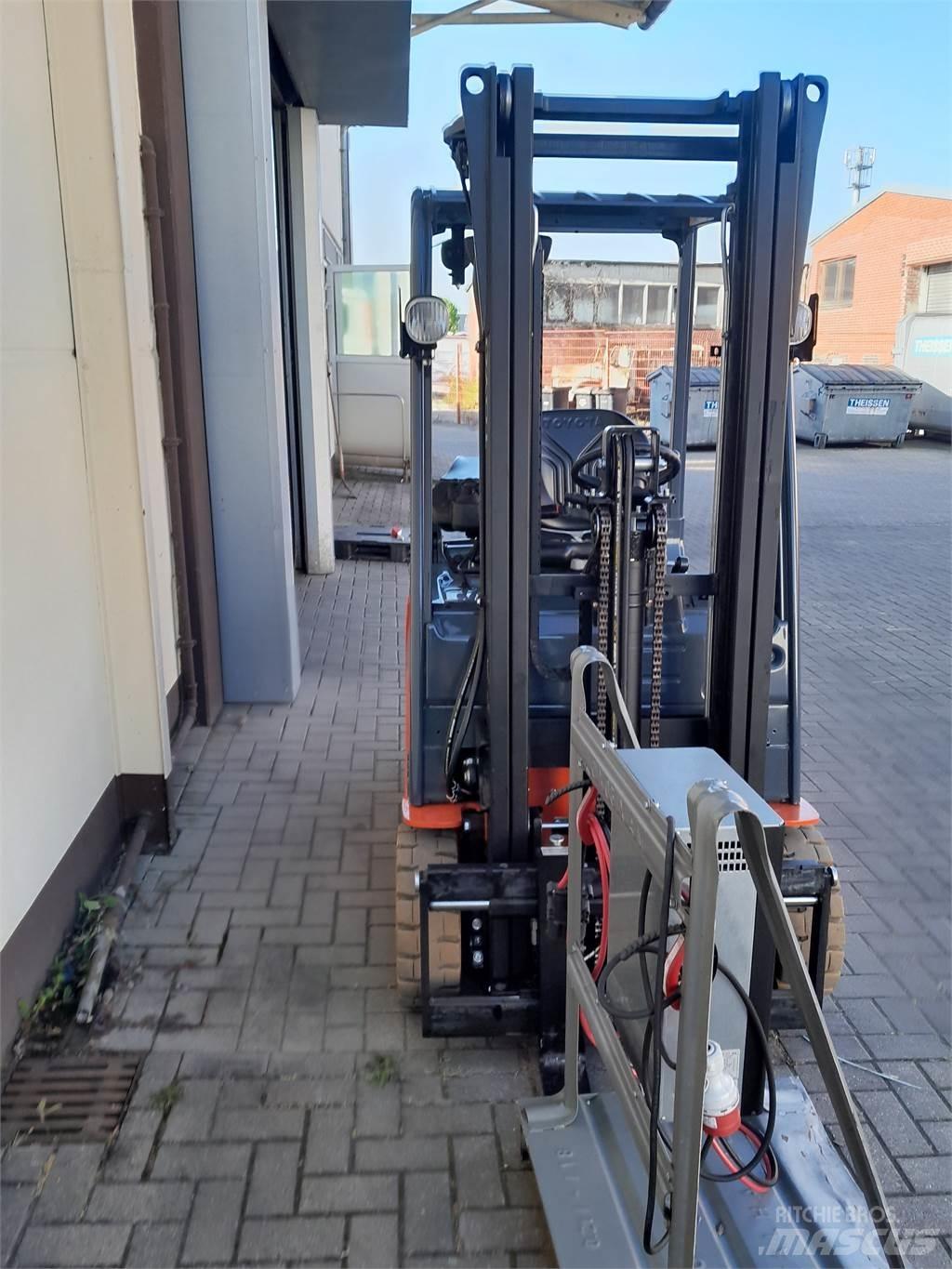 Toyota 8FBEK18T Akumulátorové vozíky