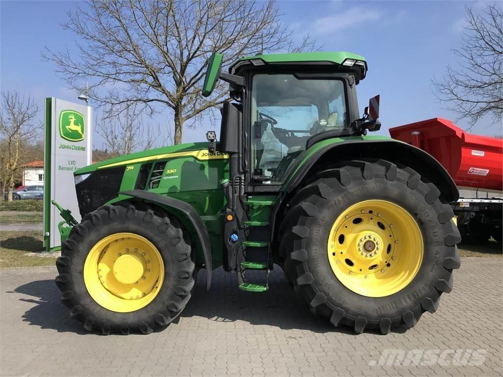 John Deere 7R 330 Traktory