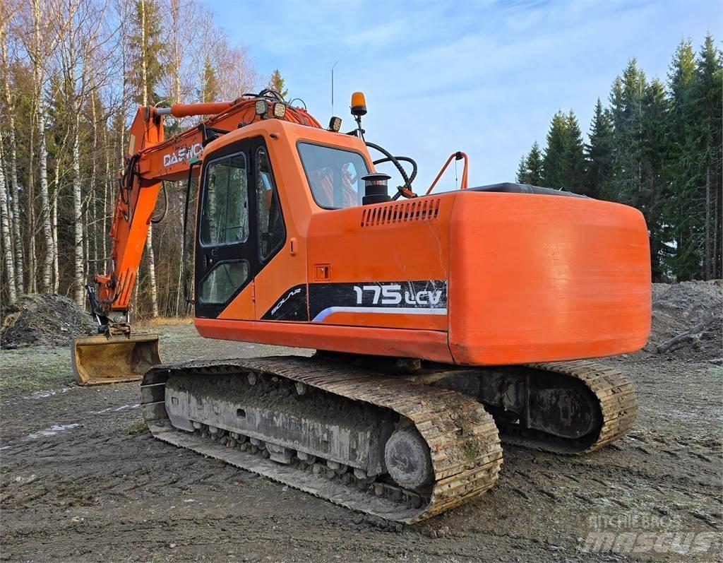 Daewoo S175LC-V Pásové rýpadlá