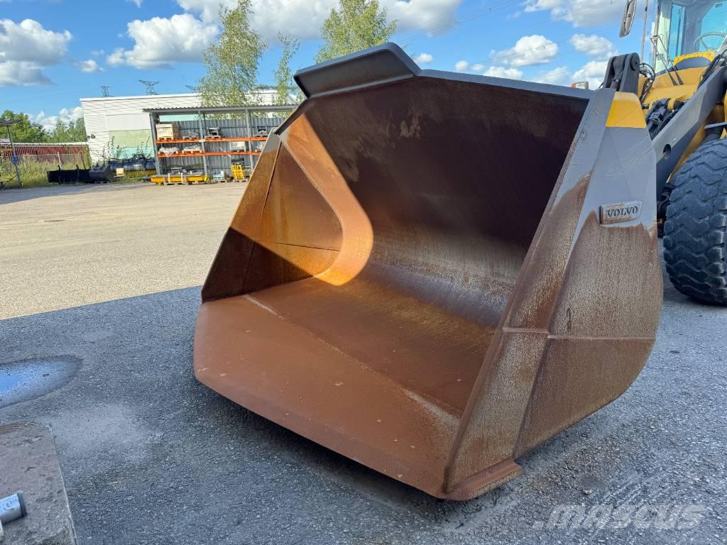Volvo L 180 H Kolesové nakladače