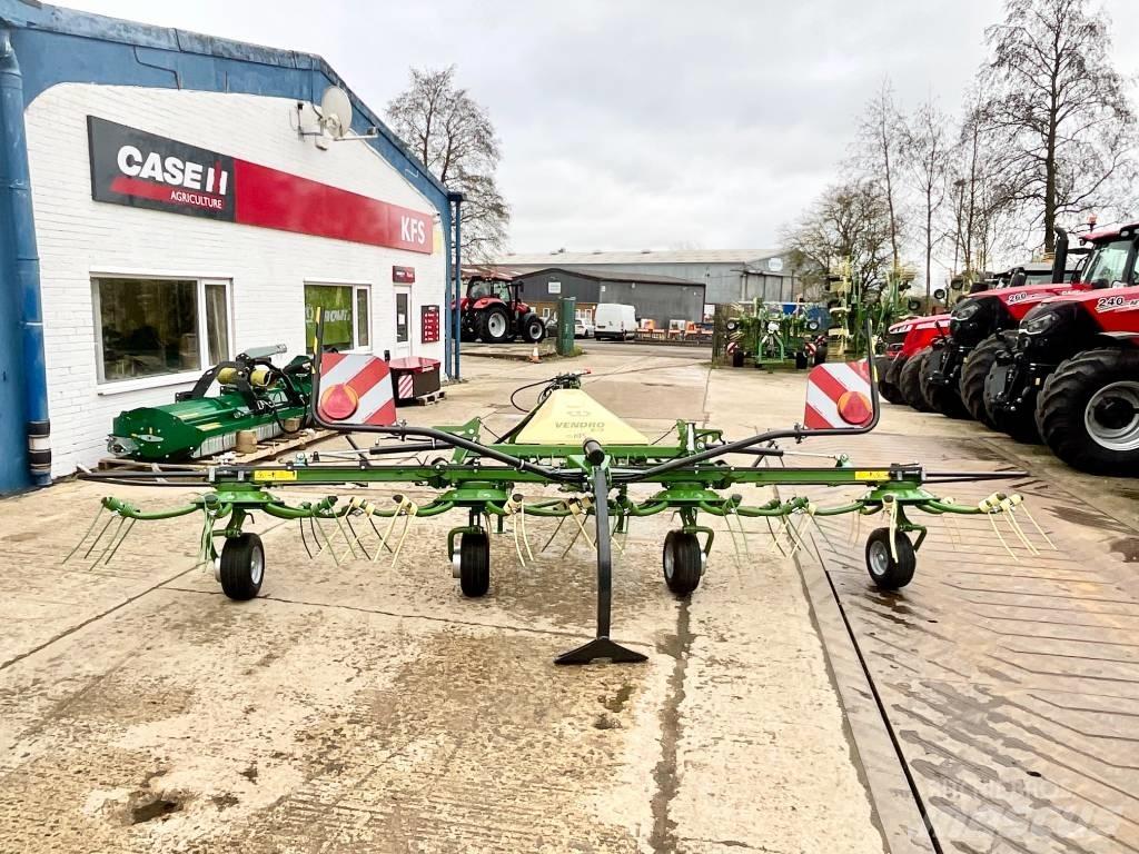 Krone Vendro 560 Obracače a zhrabovače sena