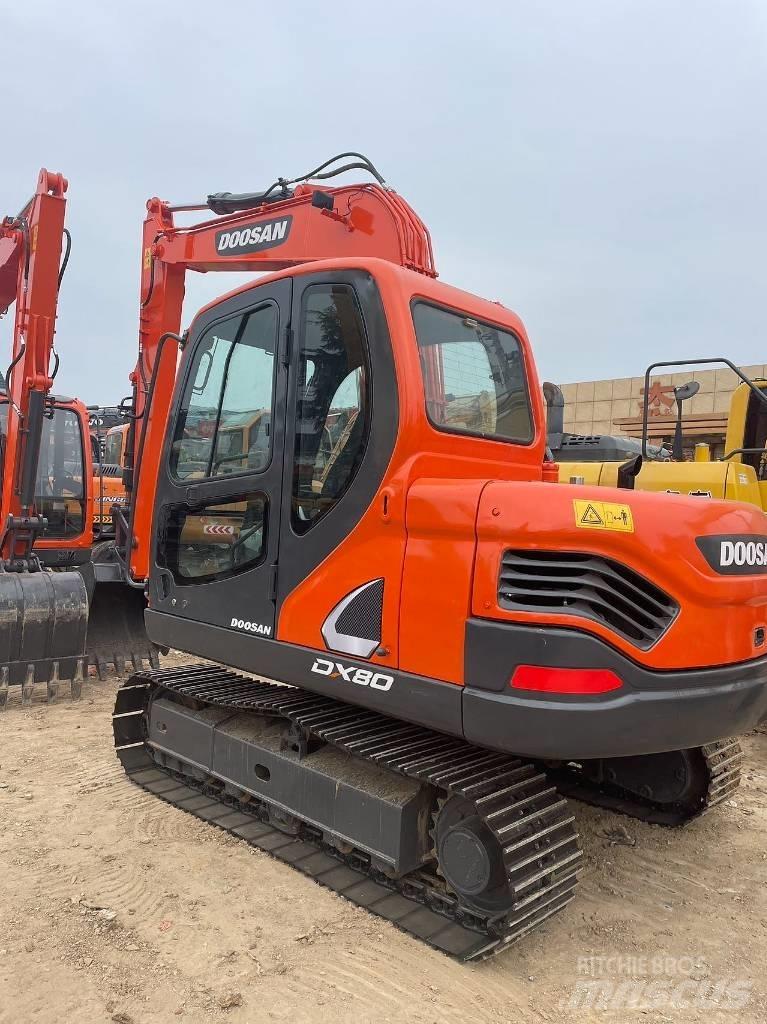 Doosan DX80 Midi rýpadlá 7 t - 12 t