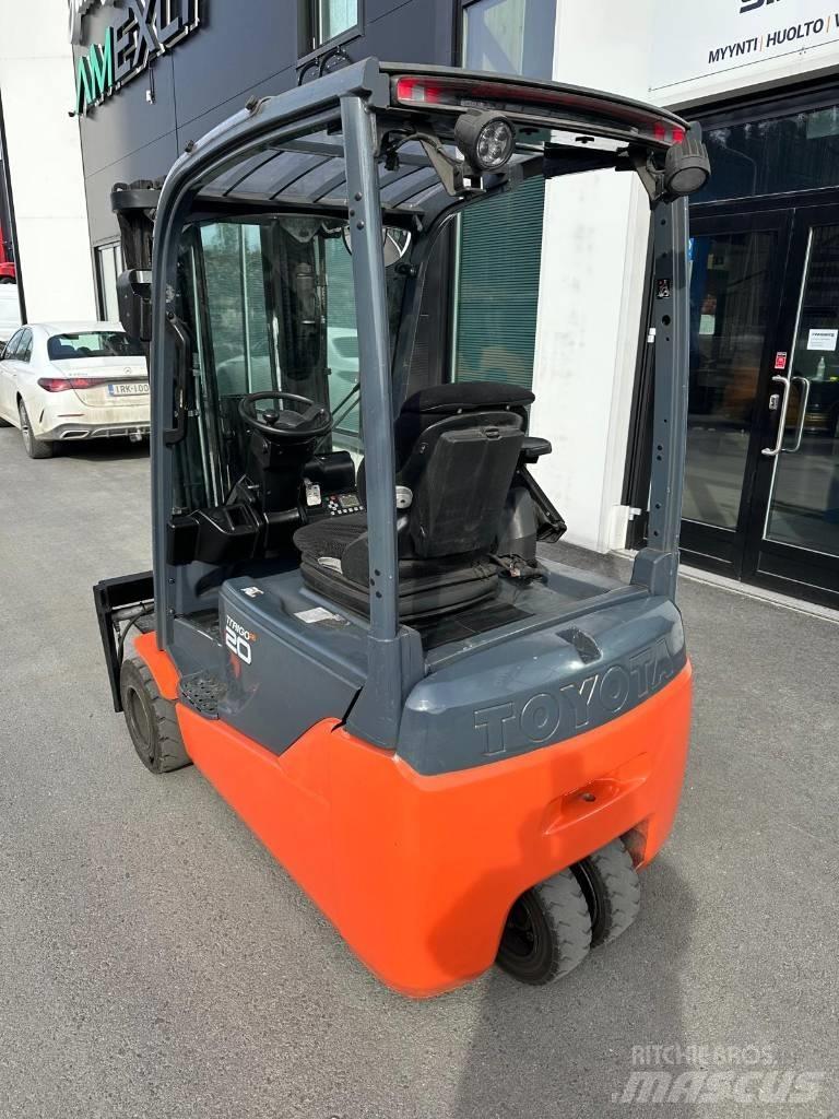 Toyota 8FBE20T Akumulátorové vozíky