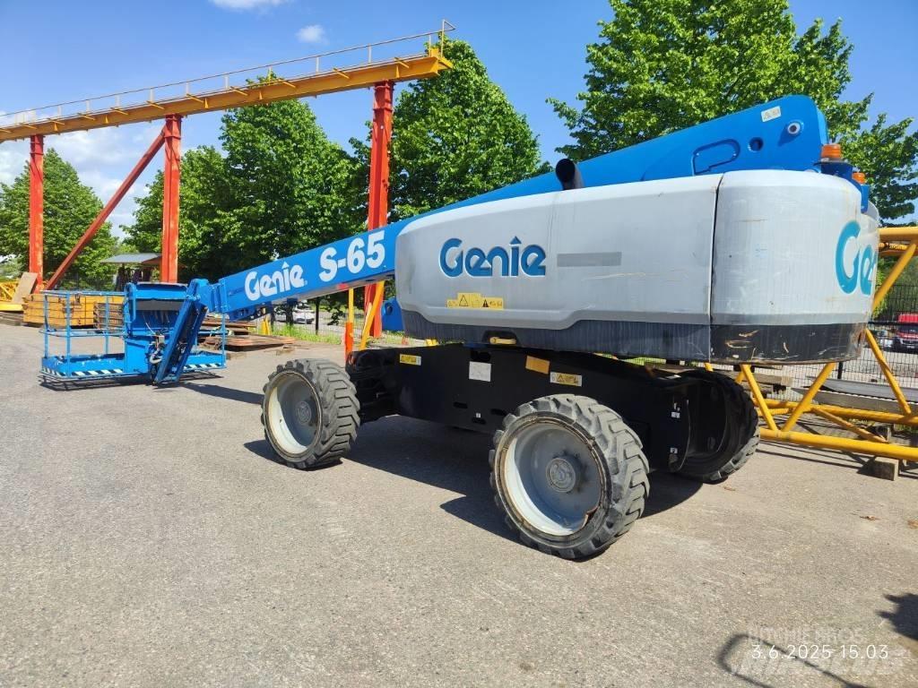 Genie S 65 Kĺbové plošiny