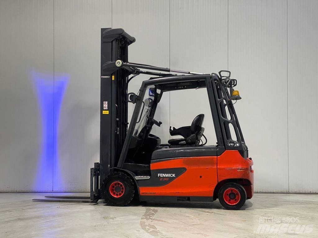 Linde E30L-01 Akumulátorové vozíky