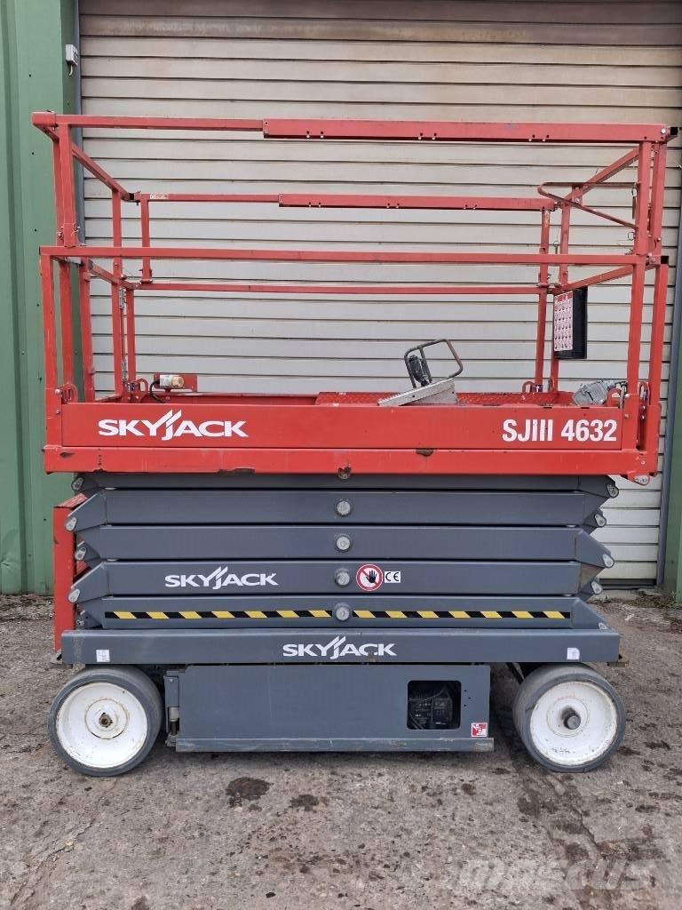 SkyJack SJ III 4632 Nožnicové zdvíhacie plošiny