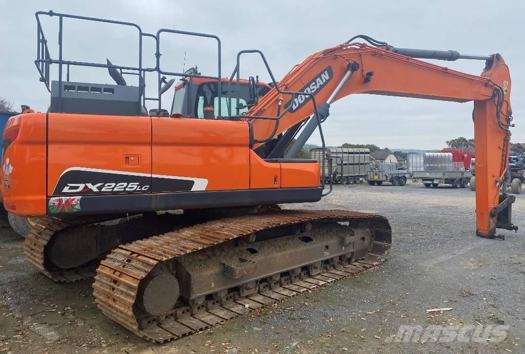 Doosan DX 225 LC Pásové rýpadlá