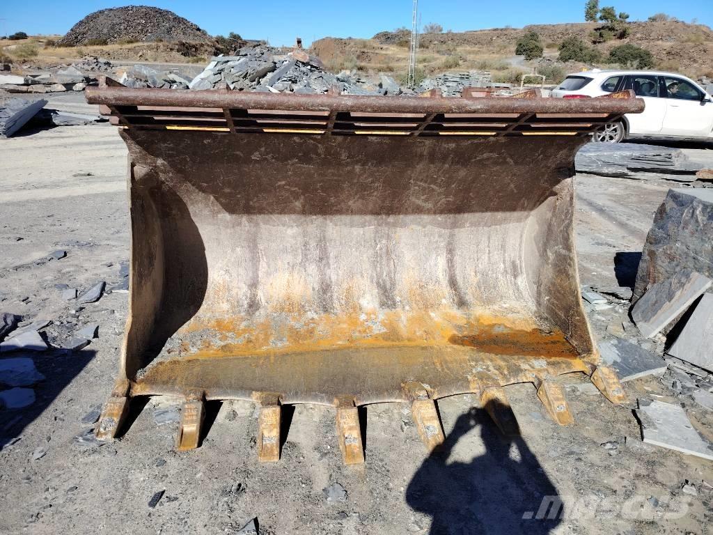 Hitachi ZW 180-6 Kolesové nakladače