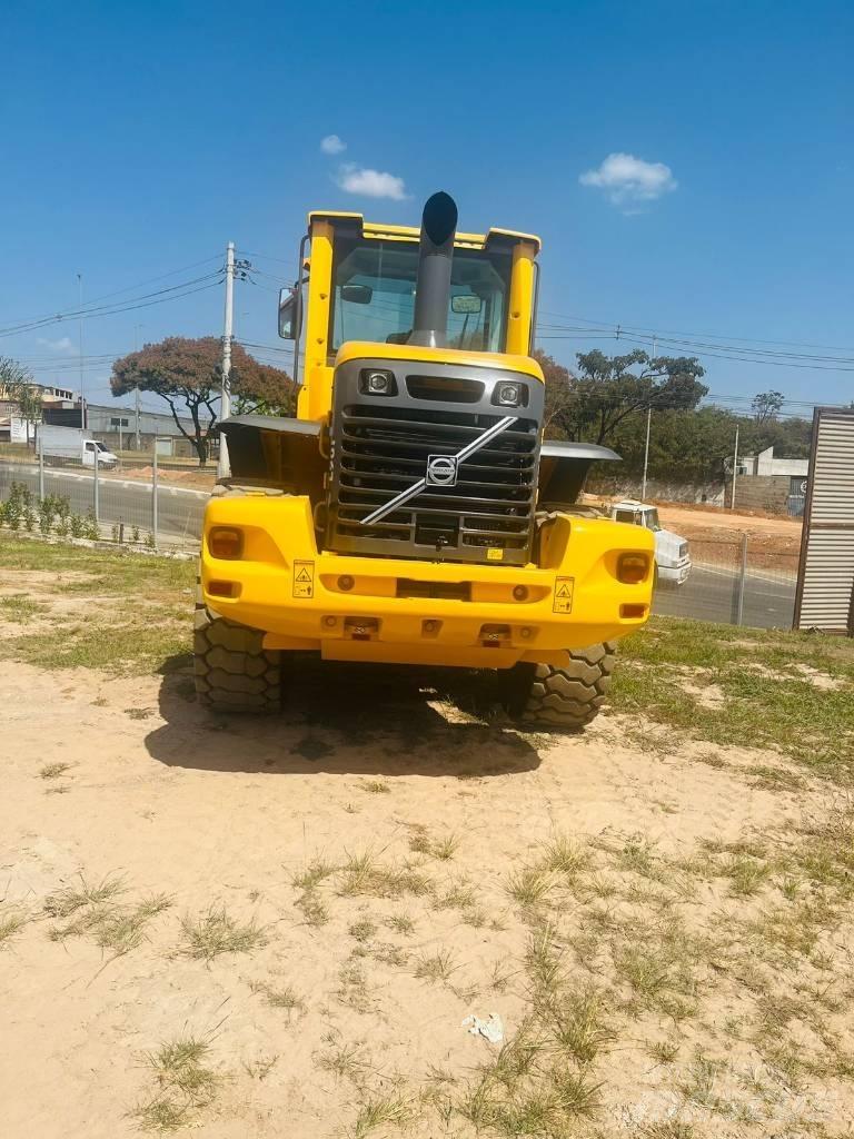 Volvo L 90 F Kolesové nakladače