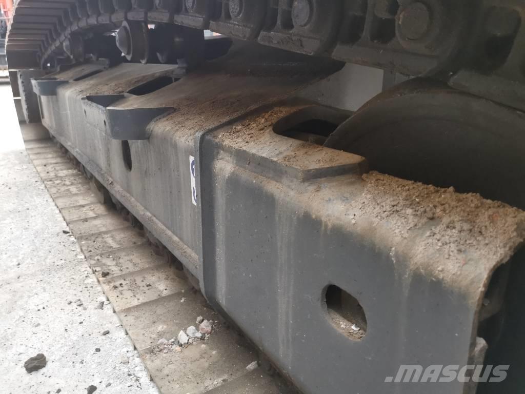 Komatsu PC 200 LC-8 Pásové rýpadlá
