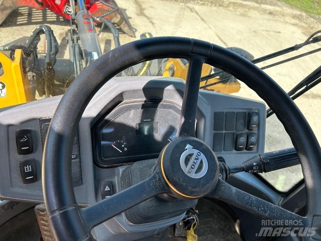 Volvo L 35 G Kolesové nakladače