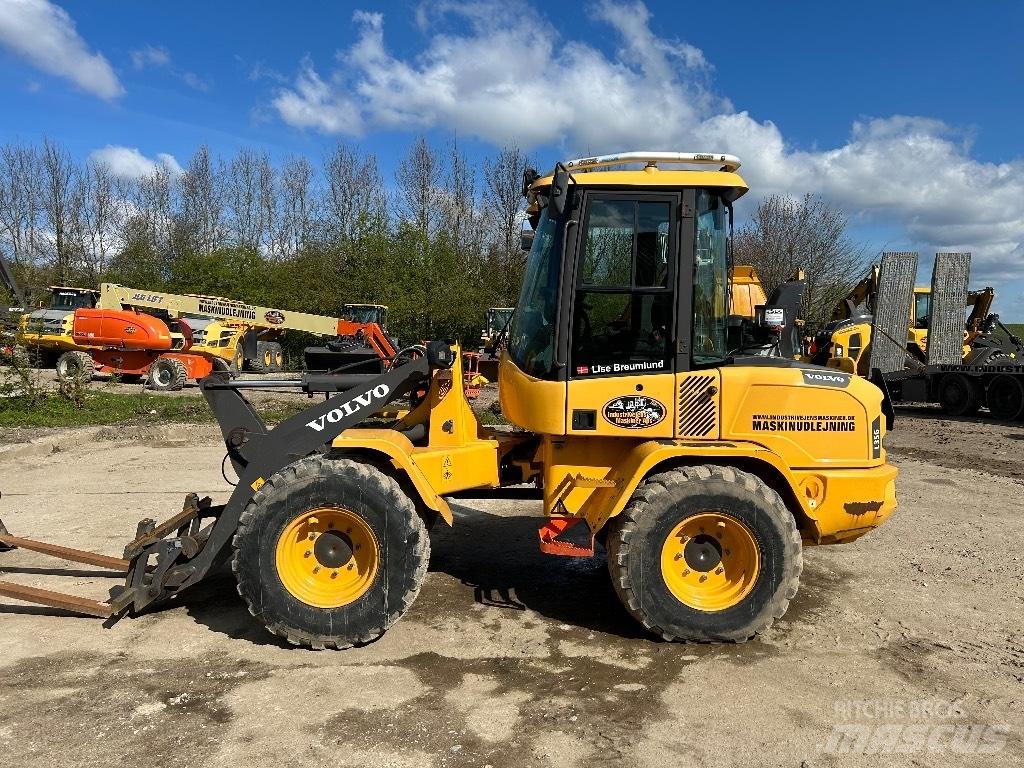 Volvo L 35 G Kolesové nakladače