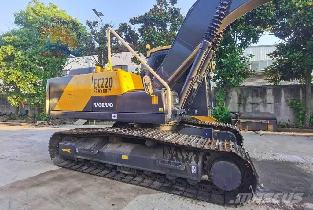 Volvo EC 220 Pásové rýpadlá