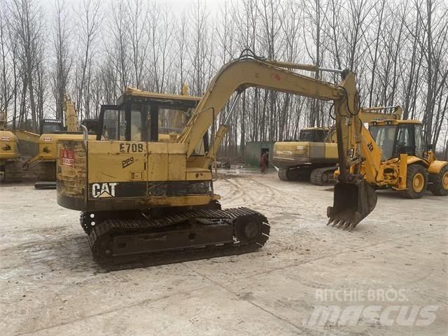 CAT E70B Pásové rýpadlá