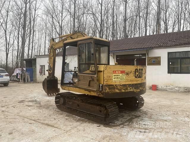 CAT E70B Pásové rýpadlá